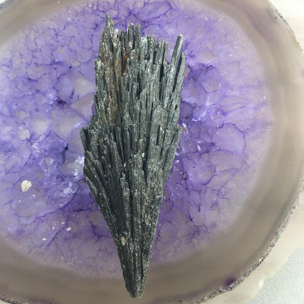 BLACK KYANITE - Crystals & Gems Gallery