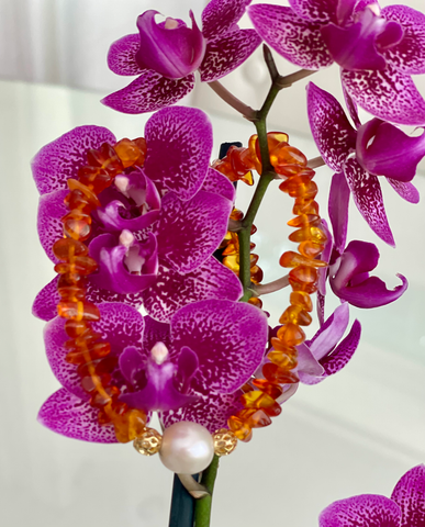 AMBER  and PEARL  NECKLACE