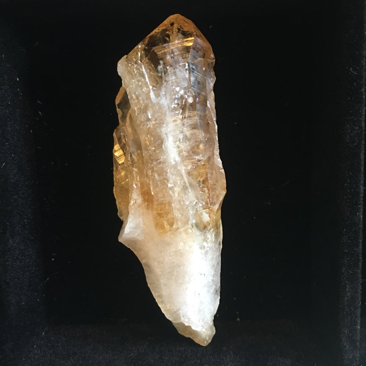 Rainbow citrine  point