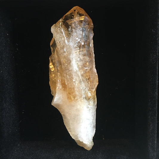 Rainbow citrine  point