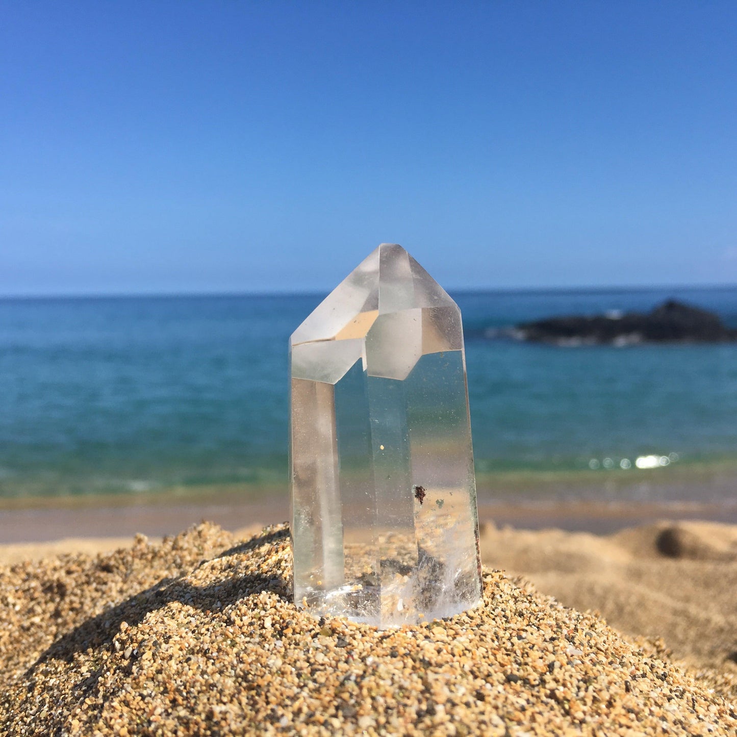 High Quality Clear Quartz Point. - Crystals & Gems Gallery 