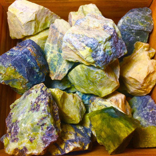 SERPENTINE - Crystals & Gems Gallery 