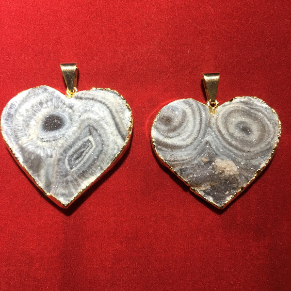 DRUZE AGATE HEART PENDANT - Crystals & Gems Gallery 