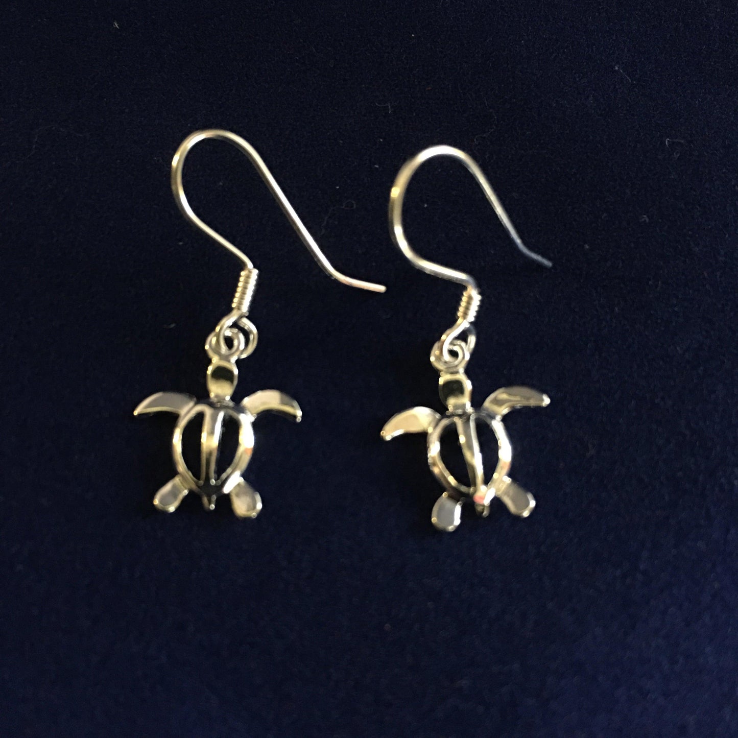 STERLING SILVER HONU -TURTLE DANGLING EARINGS - Crystals & Gems Gallery 