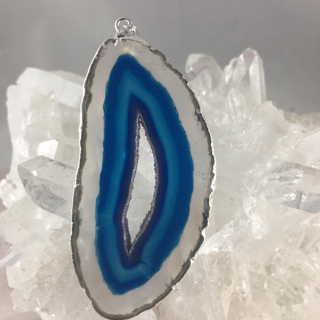 BLUE AGATE PENDANT - Crystals & Gems Gallery 