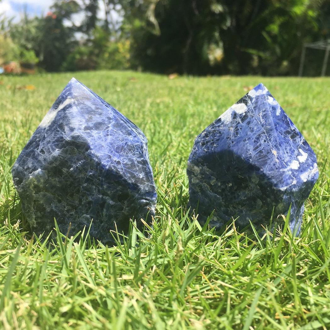 SODALITE POINT - Crystals & Gems Gallery 